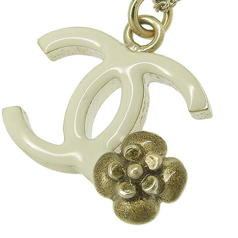 Chanel CC Gold Plated Enamel Camellia Pendant Necklace Gold Metal Good condition - Back View