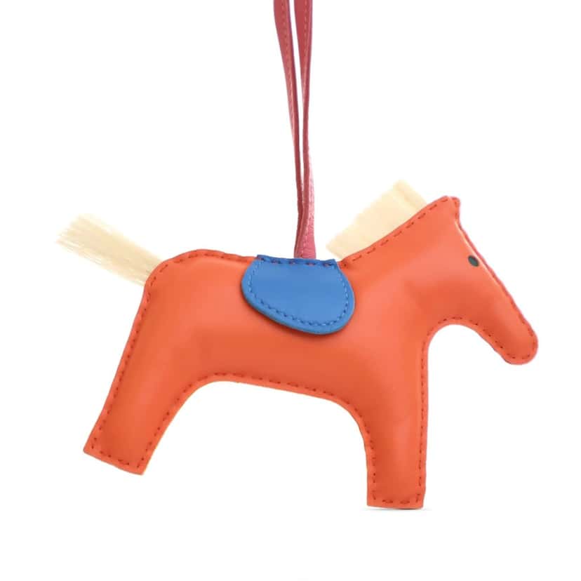 Hermès Milo Lambskin Grigri Rodeo Bag Charm MM Orange Leather Good condition - Model View