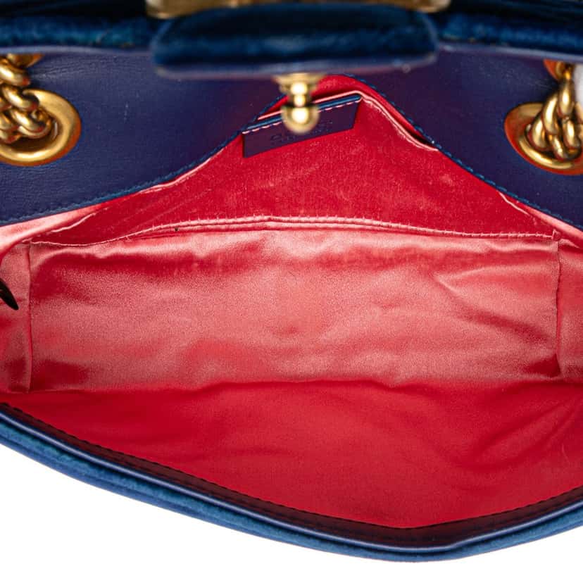 Gucci Mini GG Marmont Matelasse Velvet Flap Crossbody Blue Velvet Good condition - Model View