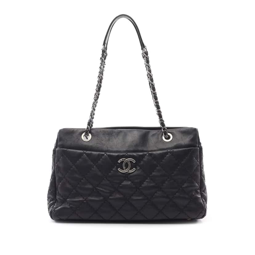 Chanel Medium CC Quilted Calfskin Stitch It Tote Black Leather Good condition - Front View