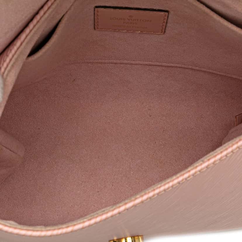 Louis Vuitton Epi Locky BB Pink Leather Very good condition - Model View