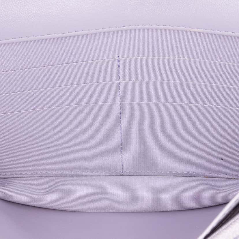 Chanel Quilted Lambskin 19 Wallet on Chain Purple Leather Good condition - Model View
