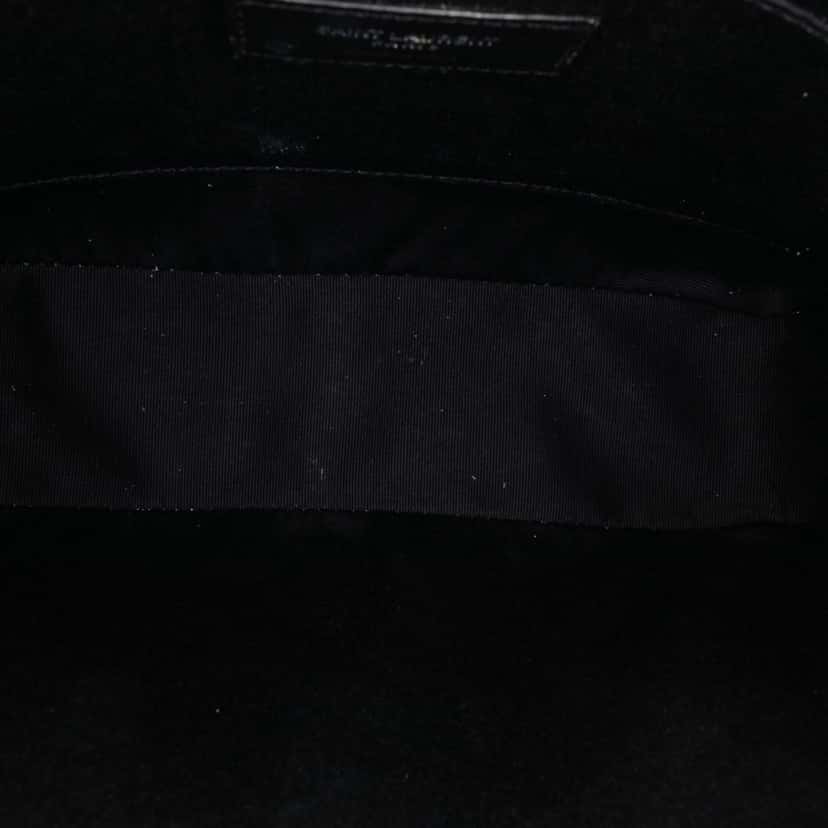 Saint Laurent Leather Lou Camera Bag White Leather Good condition - Model View