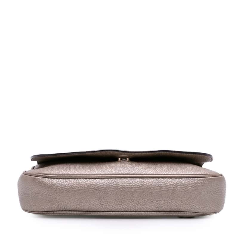 Gucci Medium Metallic Leather Soho Chain Flap Crossbody Silver Leather Good condition - Inside View