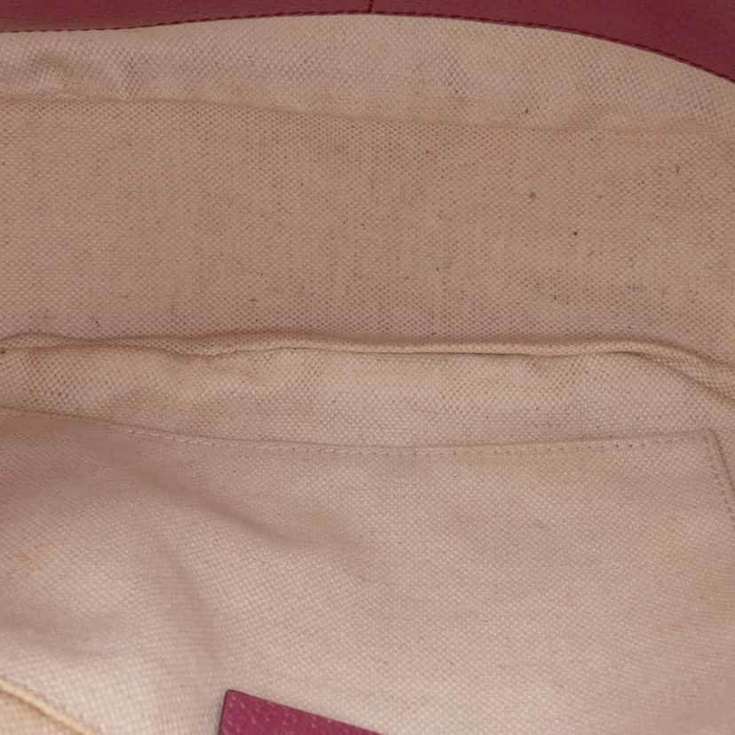 Gucci GG Canvas Bree Crossbody Brown Canvas Good condition - Model View