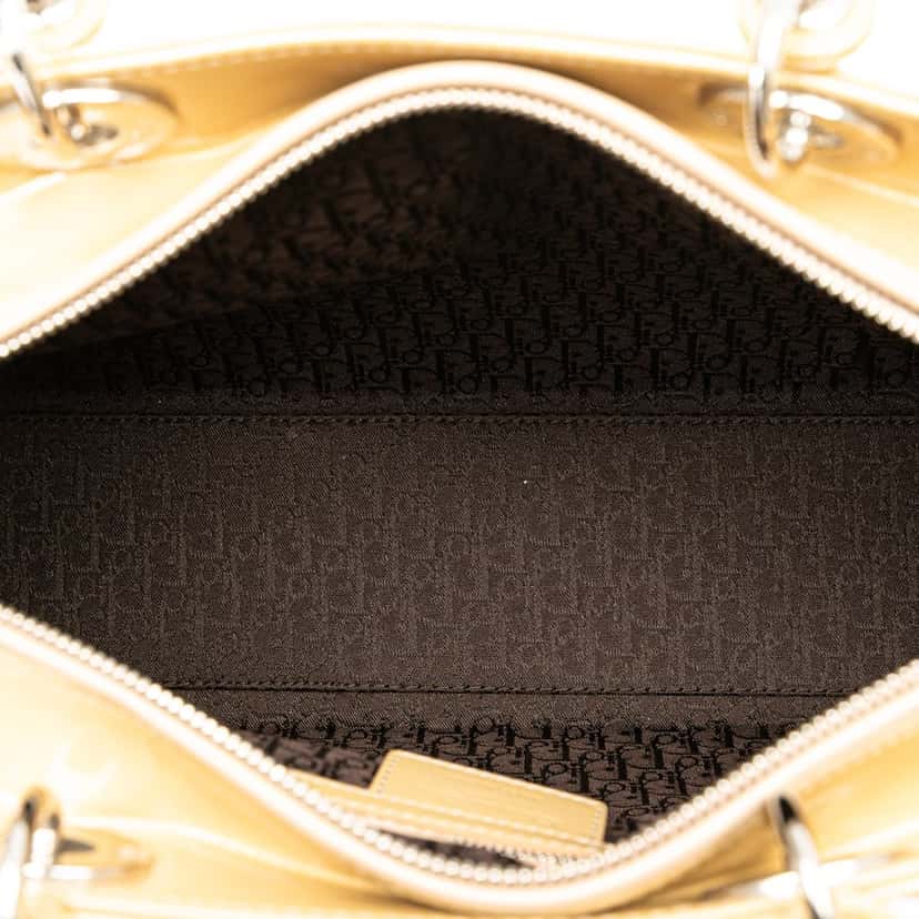 Dior Large Patent Cannage Lady Dior Brown Leather Good condition - Model View