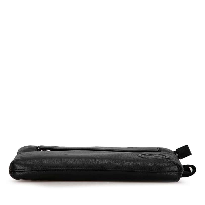 Gucci Leather Soho Zip Belt Bag Black Leather Good condition - Model View