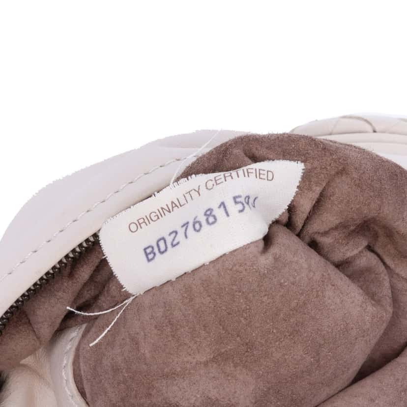 Bottega Veneta Nappa Intrecciato Turn Lock Clutch White Leather Good condition - Box View