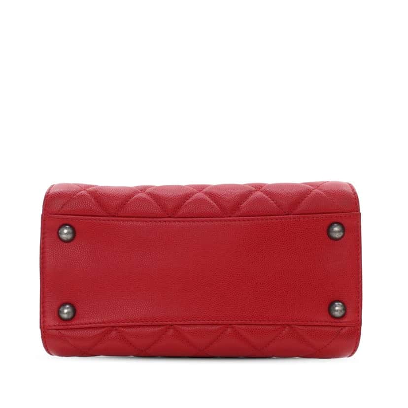 Chanel Small CC Bicolor Quilted Caviar Bucket Bag Red Leather Good condition - Inside View