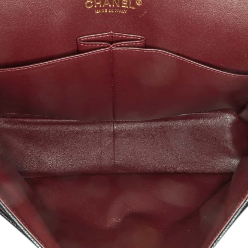 Chanel Jumbo Classic Caviar Double Flap Black Leather Good condition - Model View