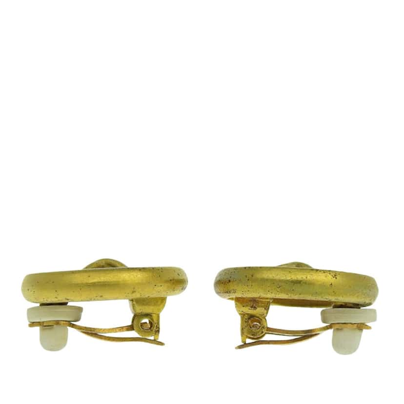 Chanel Gold Plated Logo Round Button Clip On Earrings Gold Metal Good condition - Model View