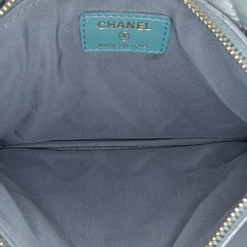 Chanel Iridescent Crumpled Calfskin Trio Cosmetic Case Purple Leather Good condition - Box View