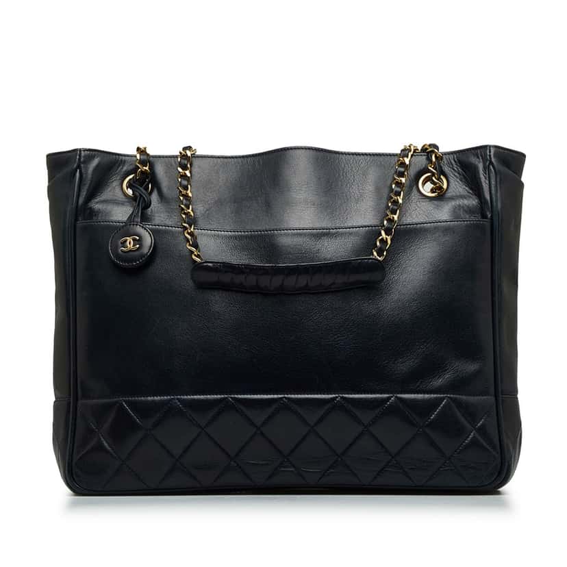 Chanel Quilted Lambskin Tote Bag Black Leather Good condition - Front View