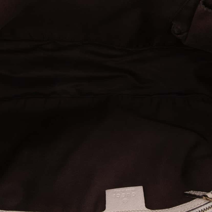 Gucci GG Canvas Charlotte Crossbody Brown Canvas Good condition - Model View