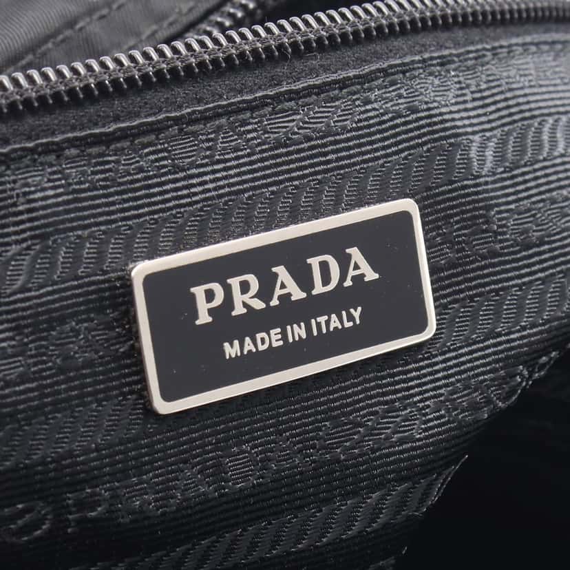 Prada Tessuto Tote Black Good condition - Model View