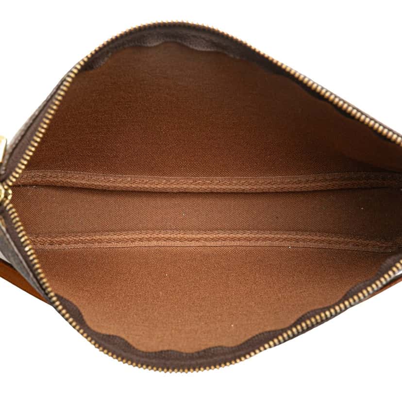 Louis Vuitton Monogram Pochette Accessoires Brown Canvas Good condition - Model View