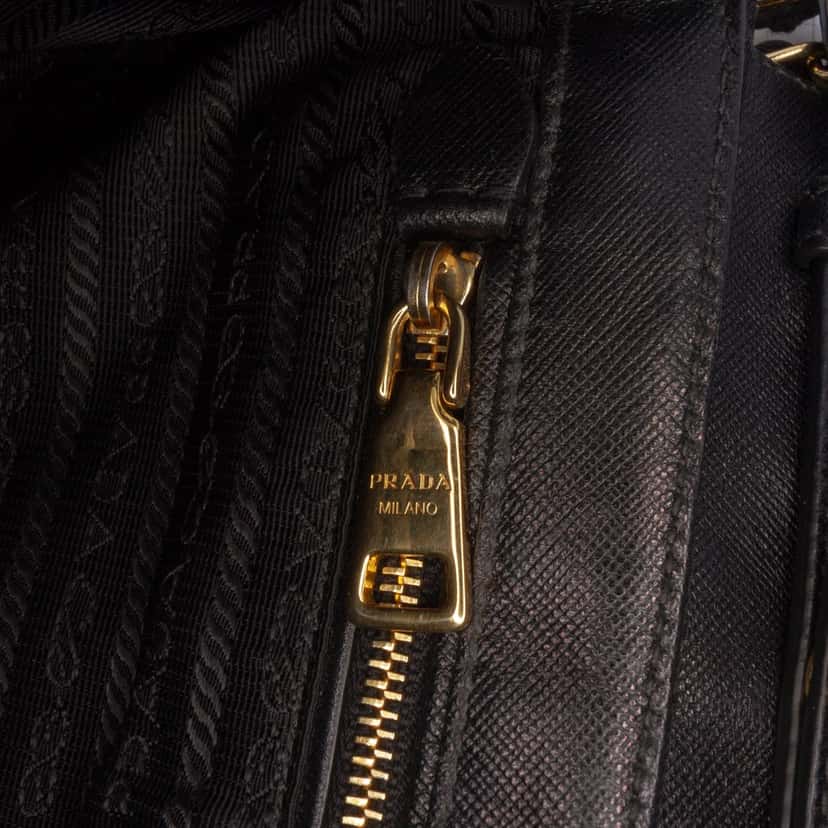 Prada Impuntu Tessuto Chain Crossbody Black Good condition - Box View