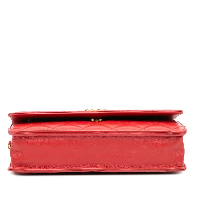 Chanel Quilted Lambskin 19 Wallet on Chain Red Leather Good condition - Inside View