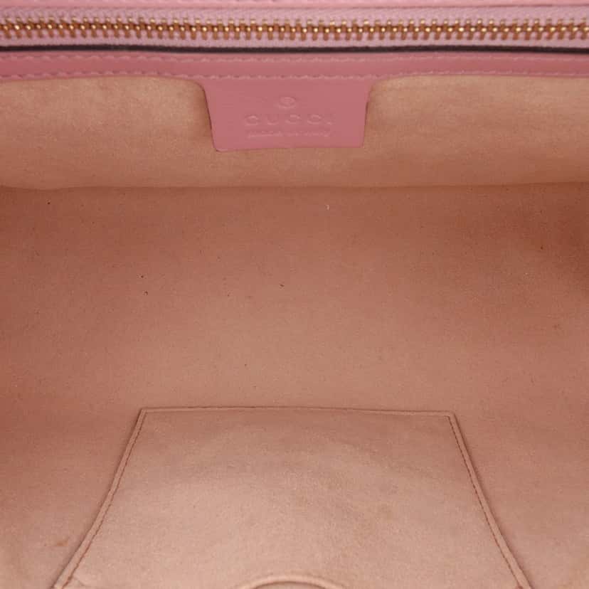 Gucci Medium Guccissima Padlock Shoulder Bag Pink Leather Good condition - Model View