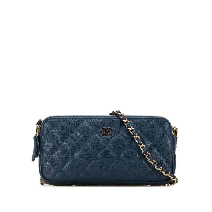 Chanel Quilted Caviar Clutch with Chain Blue Leather Good condition - Front View