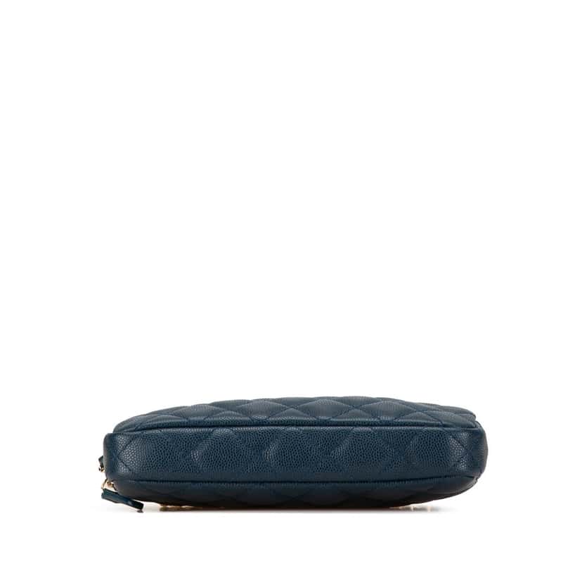 Chanel Quilted Caviar Clutch with Chain Blue Leather Good condition - Inside View