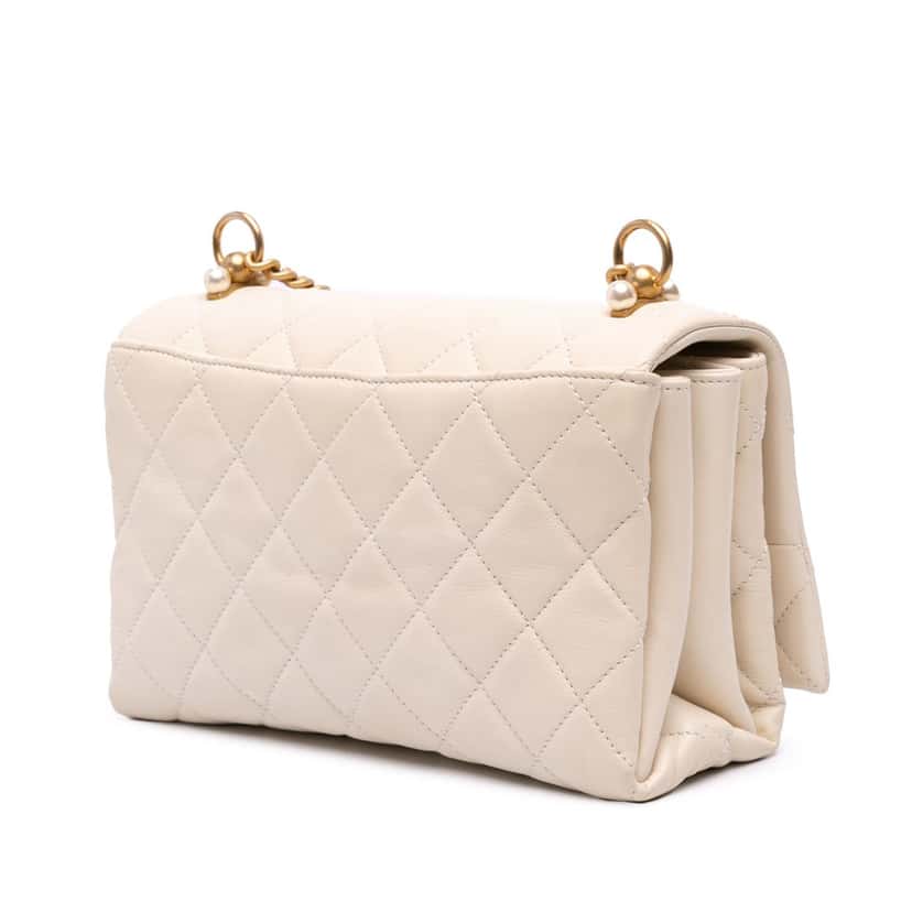 Chanel Quilted Calfskin Pearl CC Accordion Flap White Leather Good condition - Back View