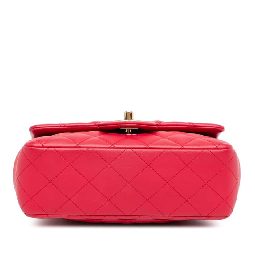 Chanel Mini Rectangular Classic Lambskin Single Flap Red Leather Good condition - Model View