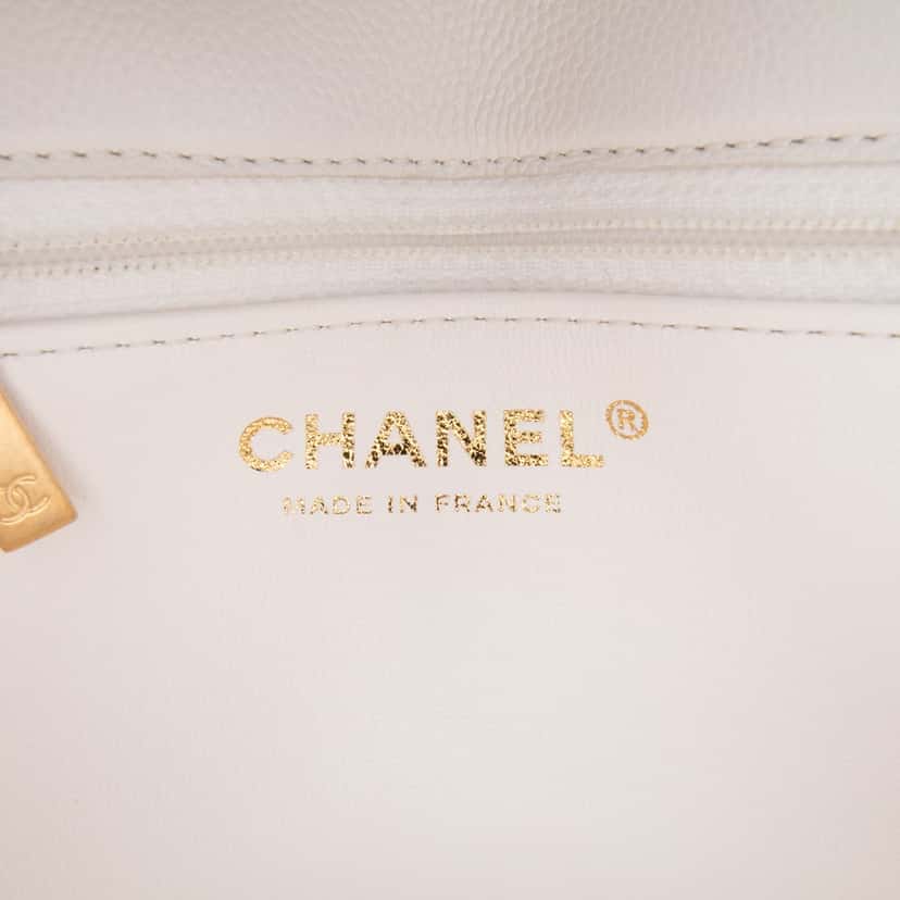 Chanel Mini Quilted Caviar Sweet Classic Flap White Leather Good condition - Box View