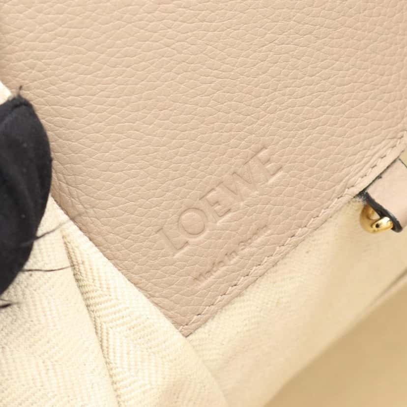 Loewe Small Leather Hammock Bag Brown Leather Good condition - Model View