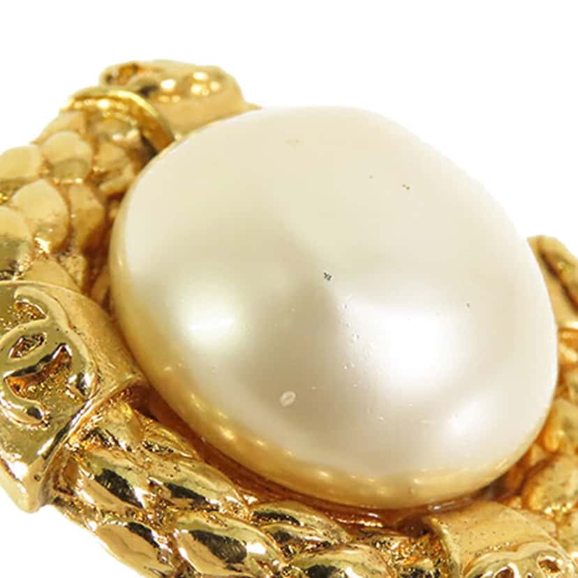 Chanel CC Gold Plated Faux Pearl Clip on Earrings Gold Metal Good condition - Inside View