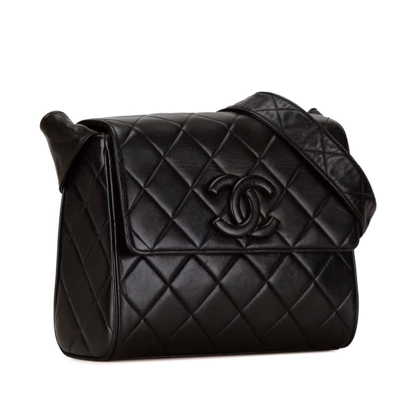 Chanel CC Quilted Lambskin Flap Black Leather Very good condition - Back View