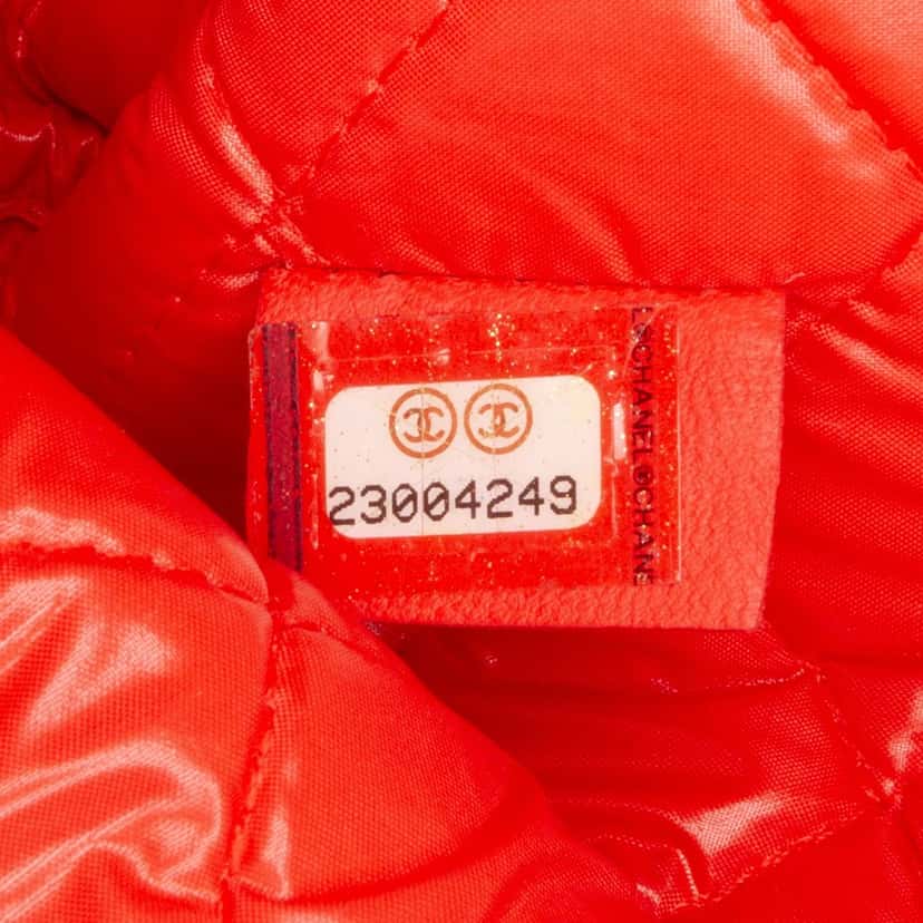 Chanel Medium Printed Lambskin Cuba La Habana O Case Clutch Red Leather Good condition - Box View
