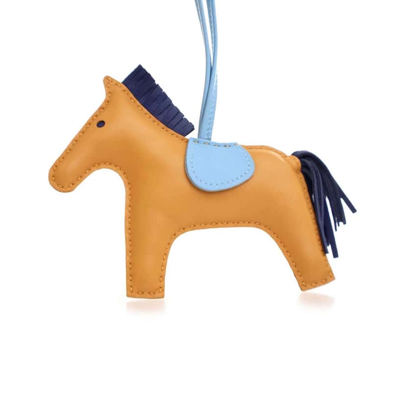 Hermès Milo Lambskin Grigri Rodeo Bag Charm MM Brown Leather Good condition - Model View