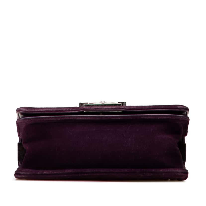 Chanel Small Quilted Velvet Boy Flap Purple Velvet Good condition - Inside View