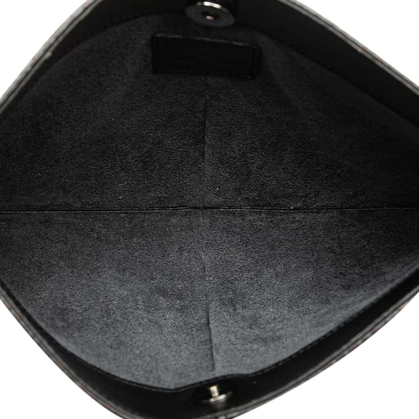 Louis Vuitton Epi Demi Lune Pochette Black Leather Good condition - Model View