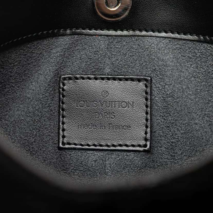 Louis Vuitton Epi Demi Lune Pochette Black Leather Good condition - Box View