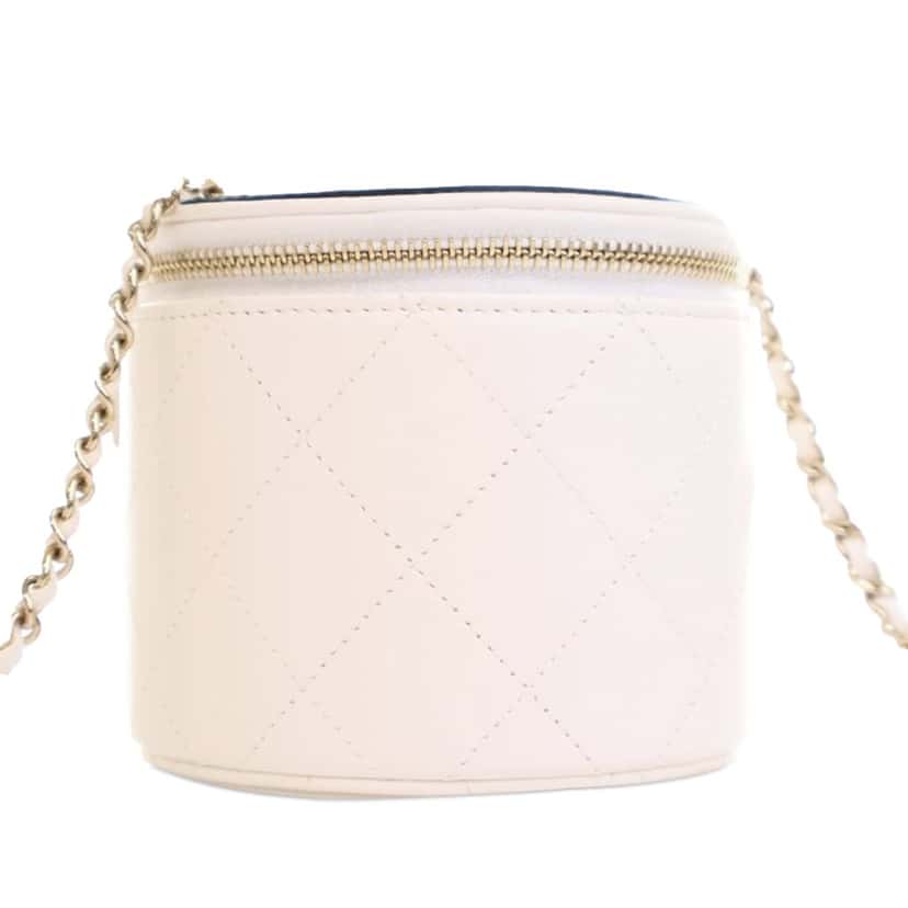 Chanel CC Lambskin Round Vanity Case White Leather Good condition - Back View
