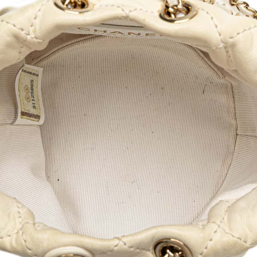 Chanel Mini Quilted Lambskin About Pearls Drawstring Bucket Bag White Leather Good condition - Model View