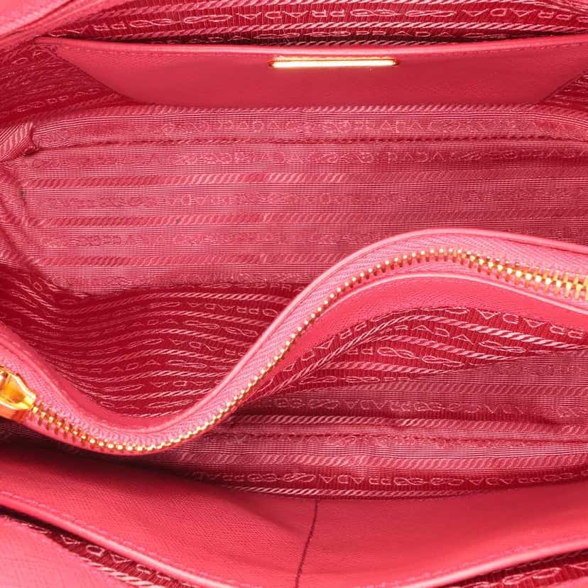 Prada Medium Saffiano Lux Promenade Satchel Pink Leather Good condition - Model View