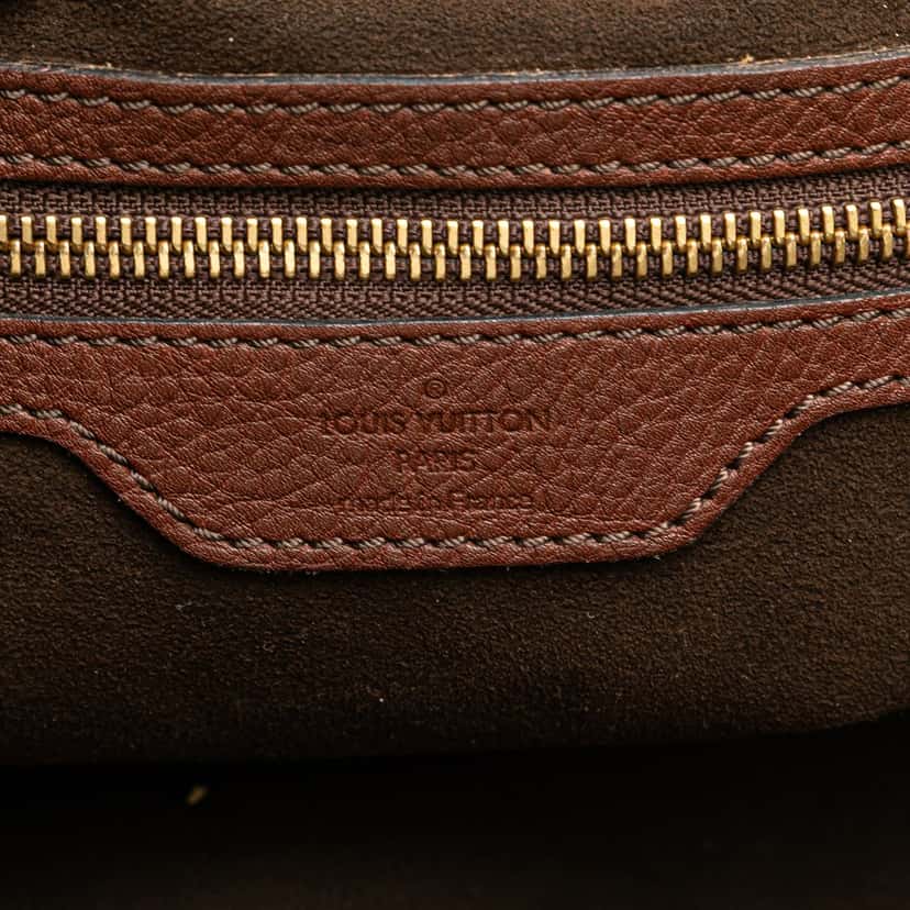 Louis Vuitton Monogram Mahina L Hobo Brown Leather Good condition - Box View