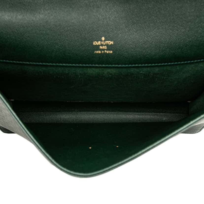 Louis Vuitton Taiga Serviette Kourad Briefcase Green Leather Good condition - Model View
