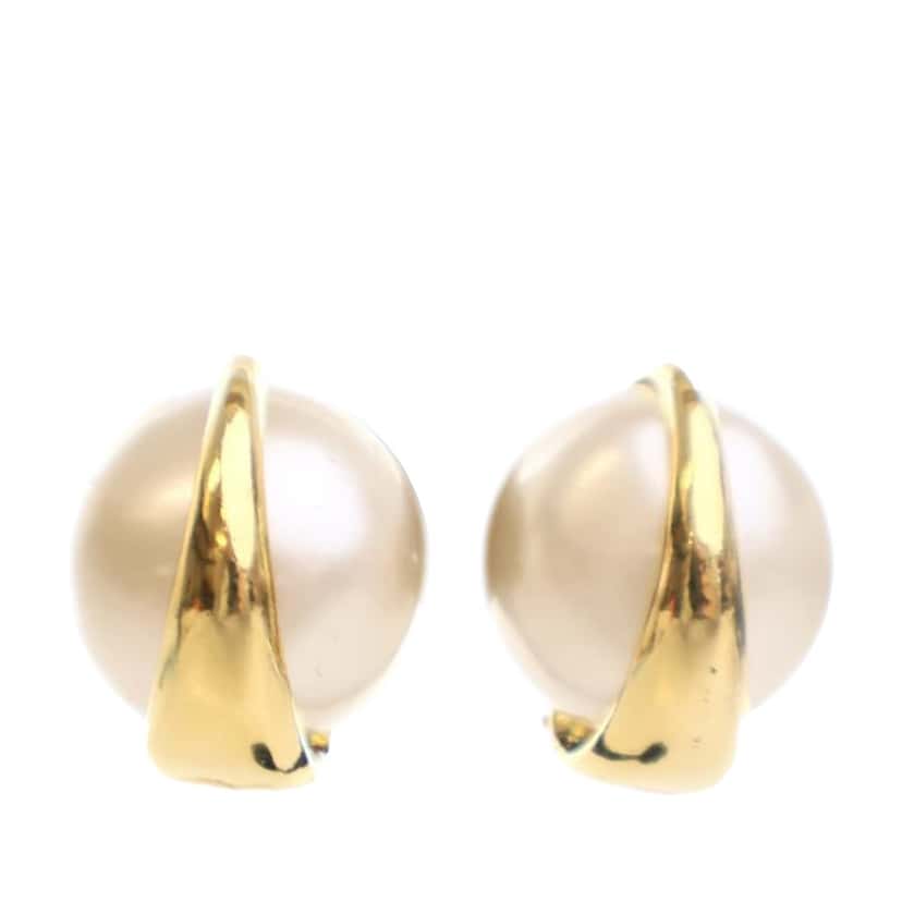 Chanel Gold Plated Faux Pearl Clip On Earrings Gold Metal Good condition - Front View