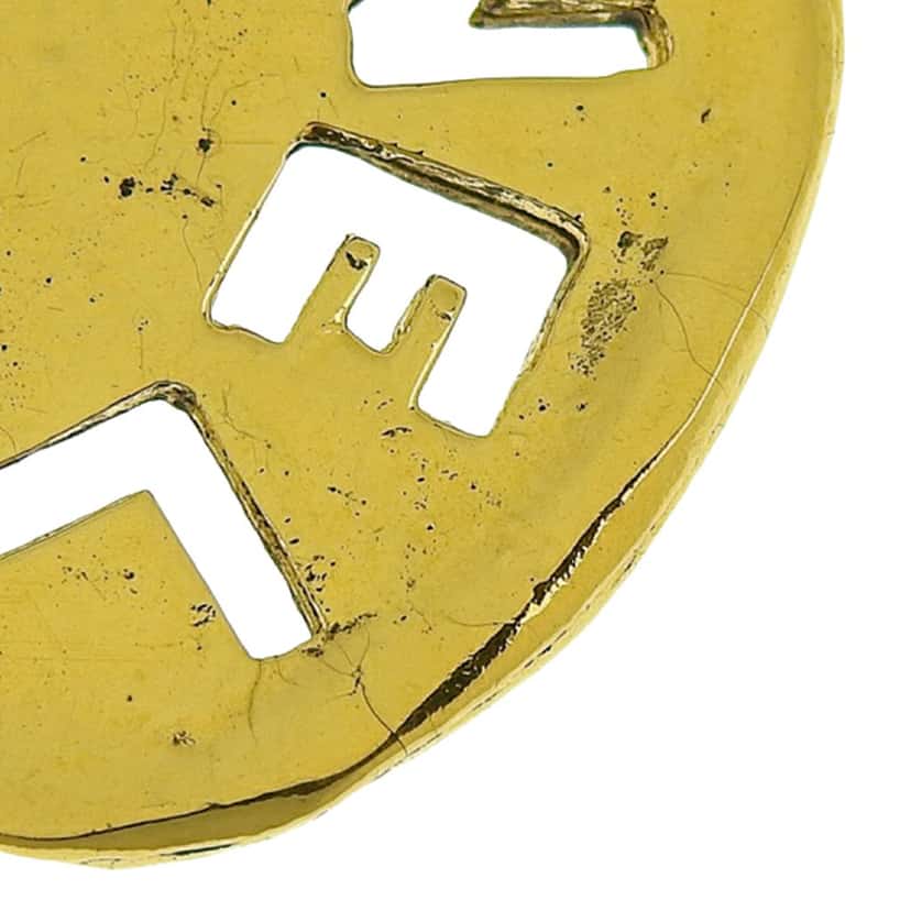 Chanel Gold Plated Logo Round Pendant Necklace Gold Metal Good condition - Model View