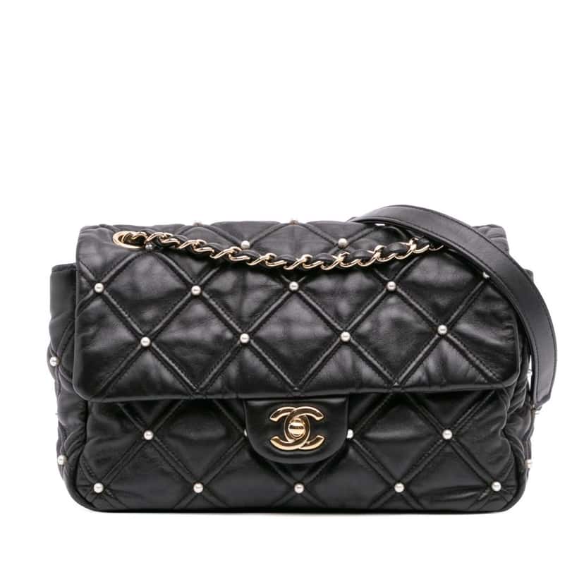 Chanel Medium Quilted Lambskin Pearl Studs Flap Black Leather Good condition - Front View