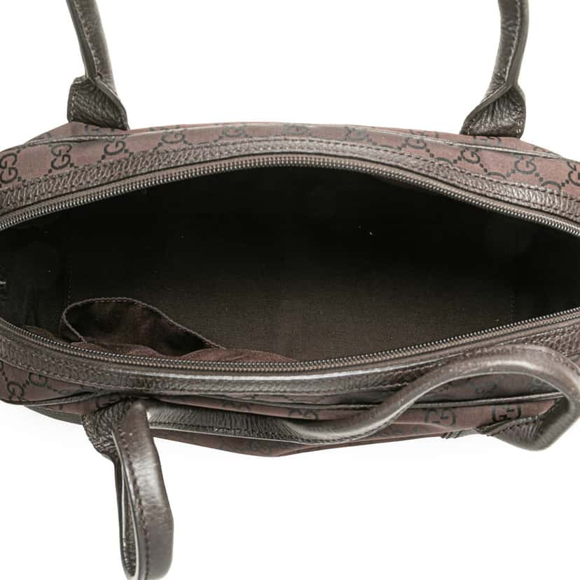 Gucci GG Nylon Princy Shoulder Bag Brown Good condition - Model View