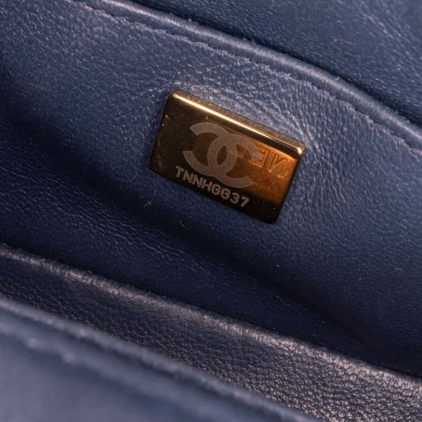 Chanel Mini Lambskin CC Crystal Full flap Blue Leather Good condition - Box View