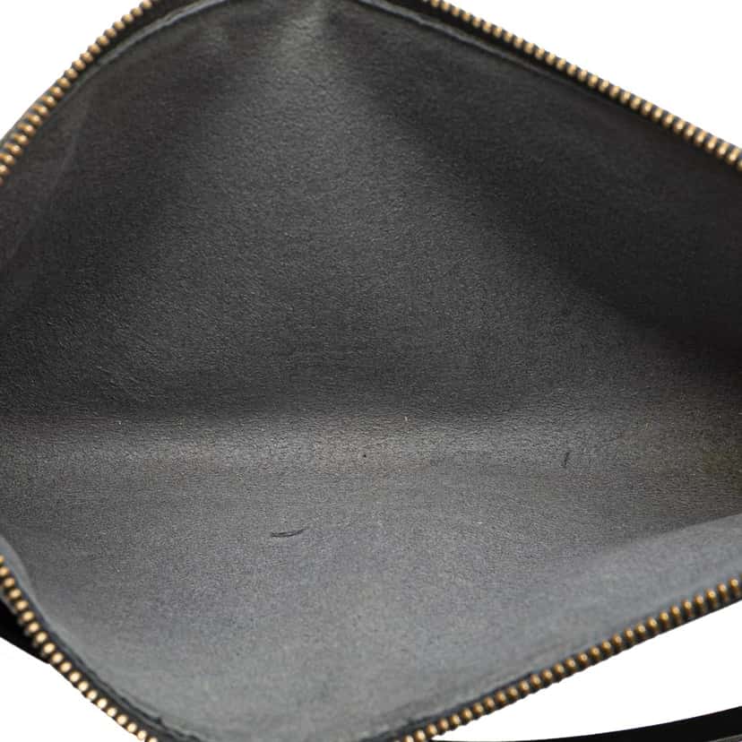 Louis Vuitton Epi Pochette Accessoires Black Leather Good condition - Model View