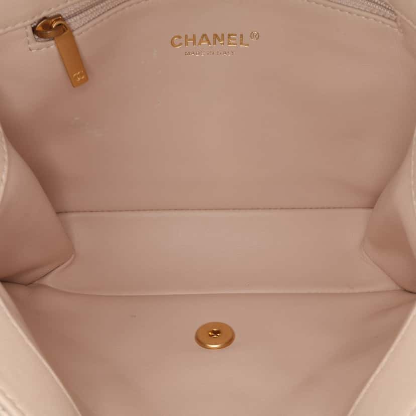 Chanel Quilted Lambskin Chaine Lettre Square Flap Brown Leather Good condition - Model View