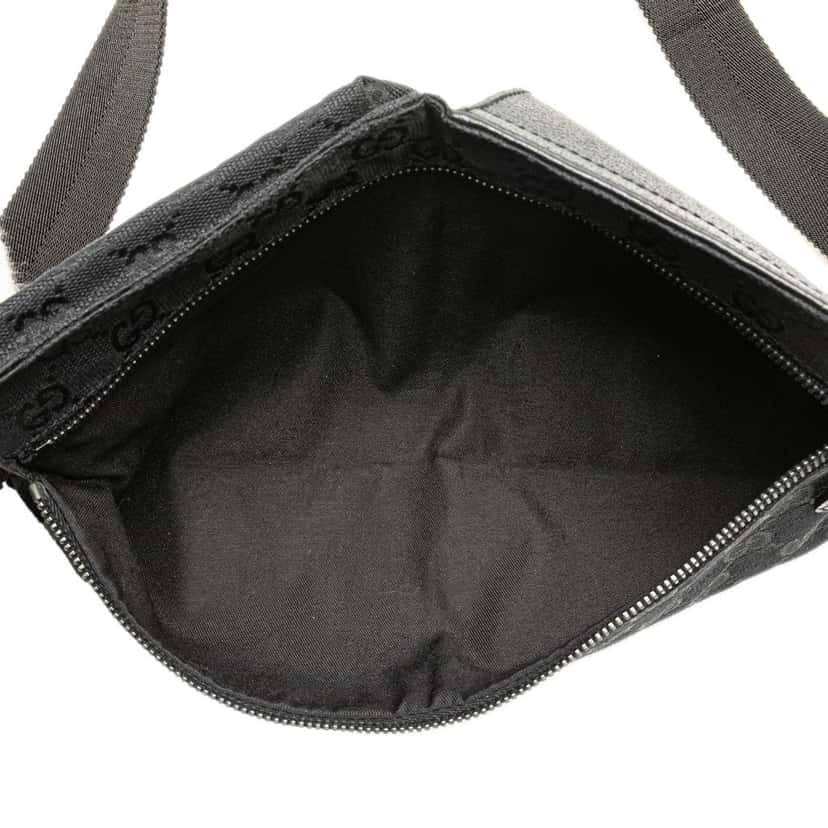 Gucci GG Canvas Double Pocket Belt Bag Black Canvas Good condition - Model View