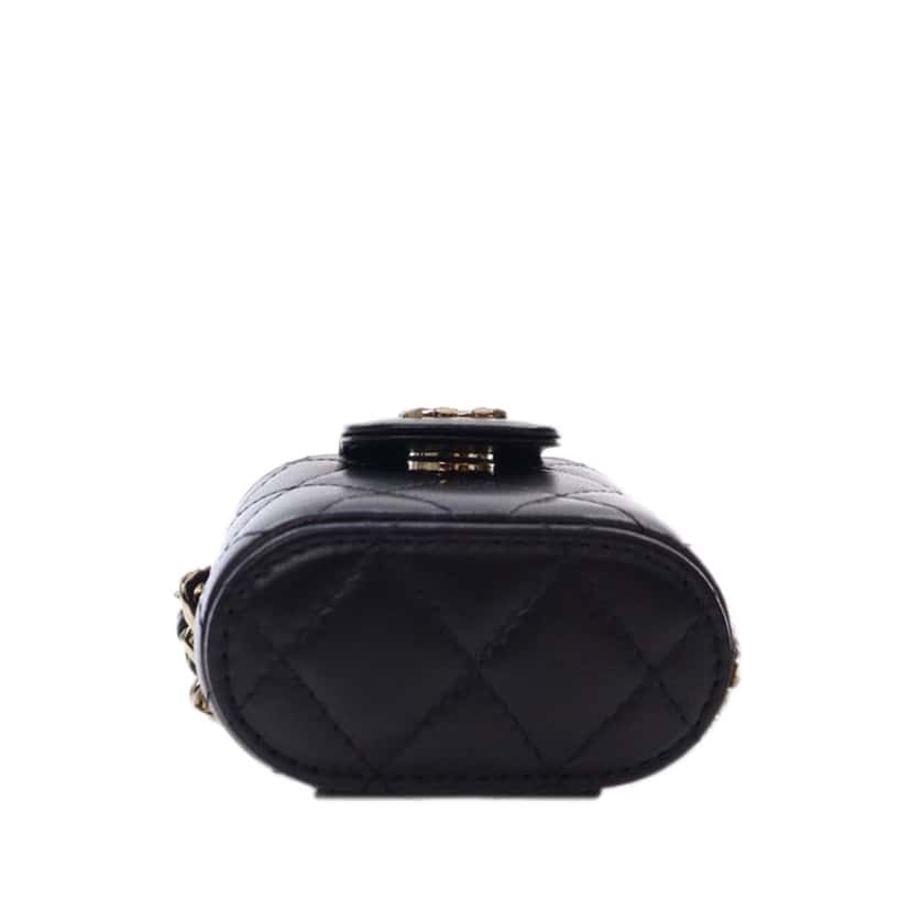 Chanel Mini Quilted Lambskin Resin Elegant Chain Tubular Vanity Case Black Leather Good condition - Model View